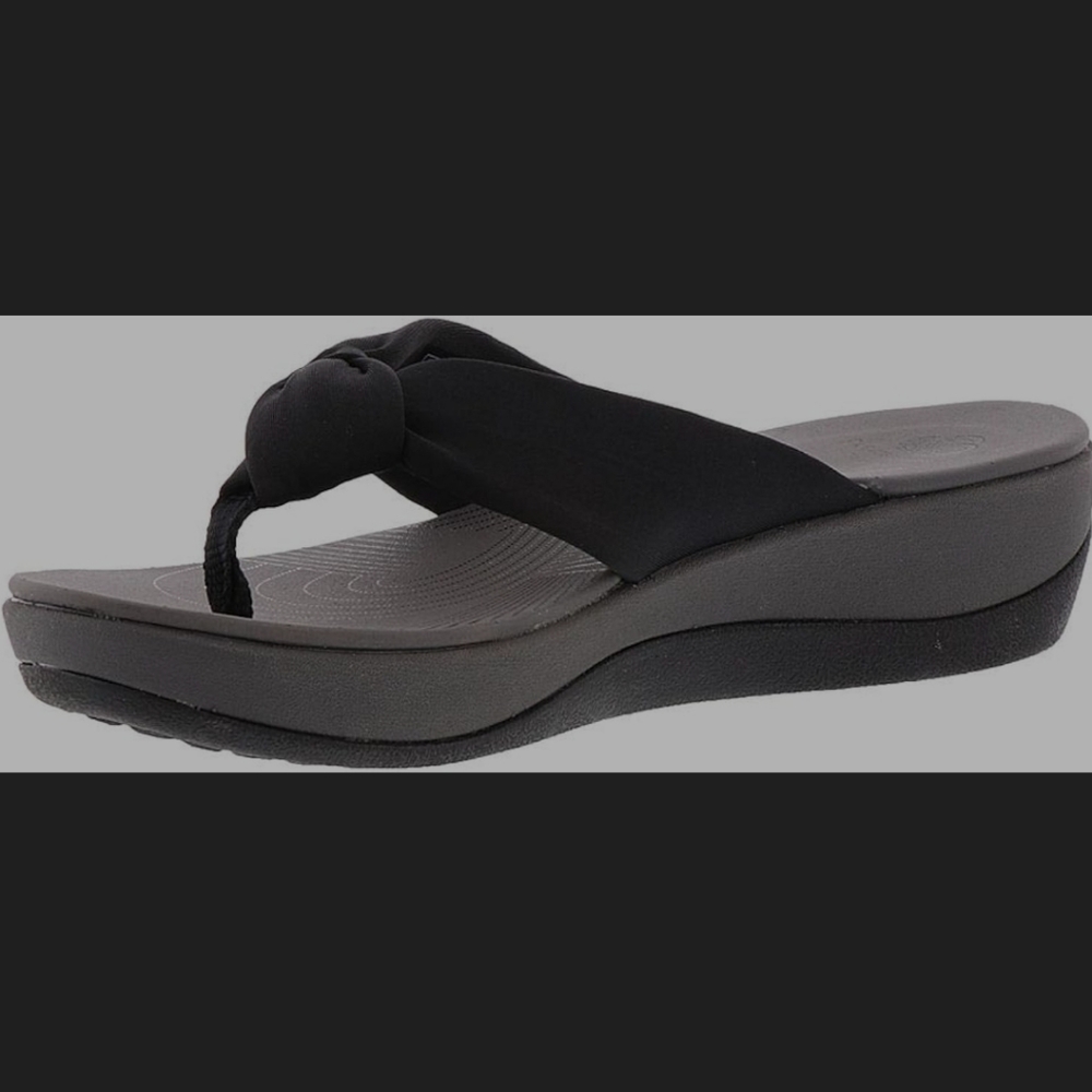 Clarks Women's Arla Glison Flip-Flop